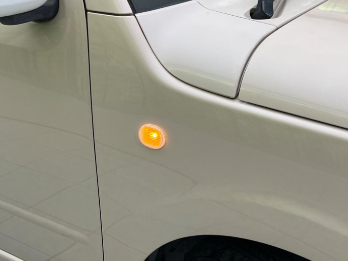 2010 Daihatsu Mira Cocoa DBA-L675S (UW-6a2cca4368cc4)[8]