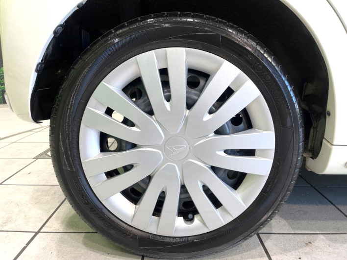 2017 Daihatsu Cast DBA-LA250S (UW-6a2cca4a0eb82)[16]