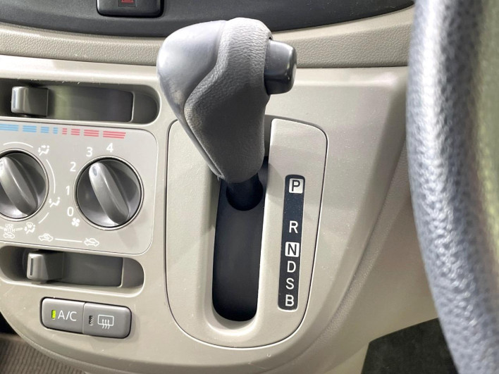 2014 Daihatsu Mirai Ease DBA-LA300S (UW-6a2cca4c39044)[11]