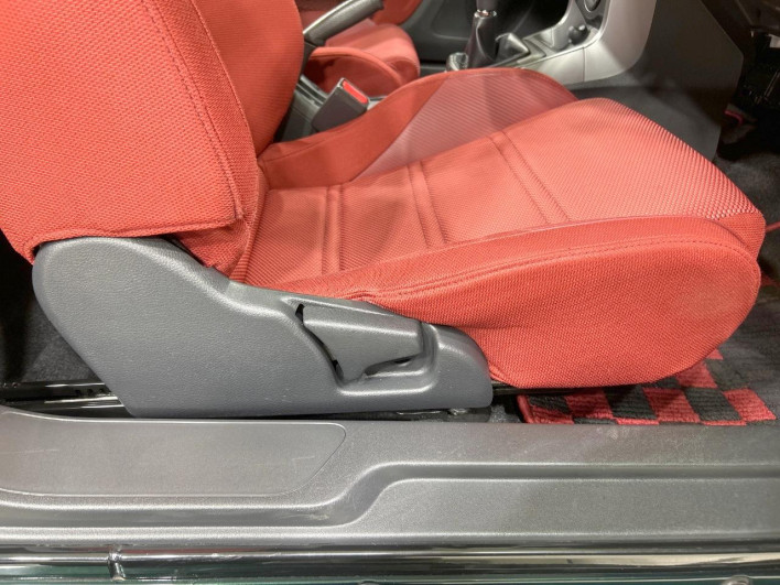 2017 Daihatsu Copen DBA-LA400K (UW-6a2cca525488f)[29]