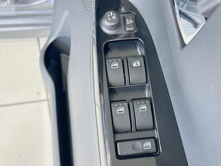2014 Daihatsu Tanto DBA-LA600S (UW-6a2cca553cf71)[26]