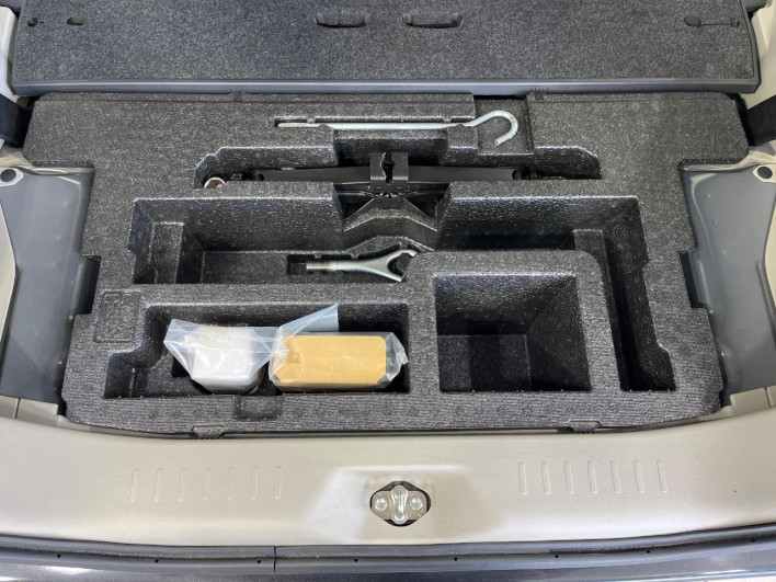2018 Daihatsu Tanto DBA-LA600S (UW-6a2cca591e968)[25]