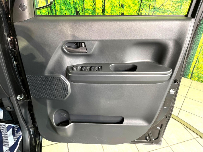 2015 Daihatsu Wake DBA-LA700S (UW-6a2cca62a164f)[6]