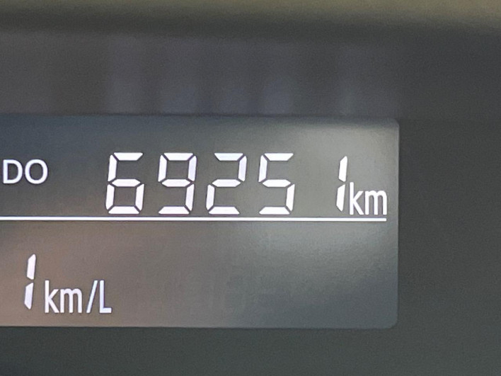 2015 Daihatsu Wake DBA-LA700S (UW-6a2cca62a991a)[2]