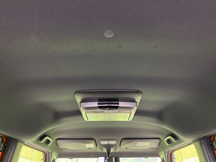 2015 Daihatsu Wake DBA-LA700S (UW-6a2cca62a991a)[27]