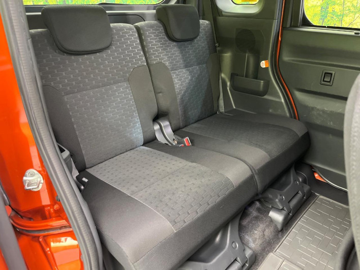 2015 Daihatsu Wake DBA-LA700S (UW-6a2cca62a991a)[19]