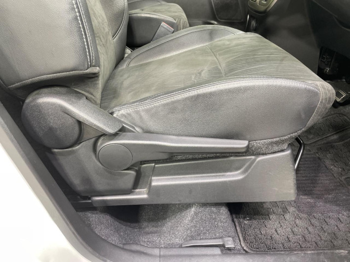 2017 Suzuki Solio Bandit DAA-MA36S (UW-6a2cca7e35cf9)[24]