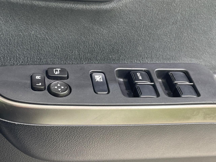 2017 Suzuki Solio Bandit DAA-MA36S (UW-6a2cca7e35cf9)[4]