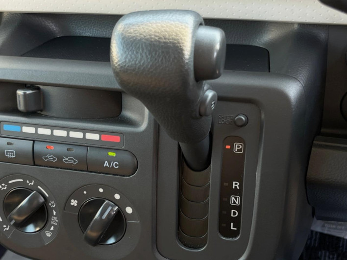 2013 Nissan Moco DBA-MG33S (UW-6a2cca8dd4b03)[19]