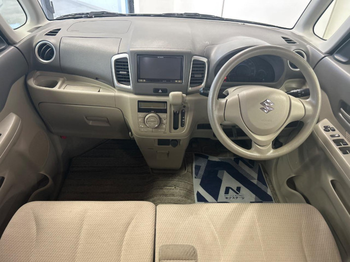 2013 Suzuki Spacia DBA-MK32S (UW-6a2cca9376497)[21]