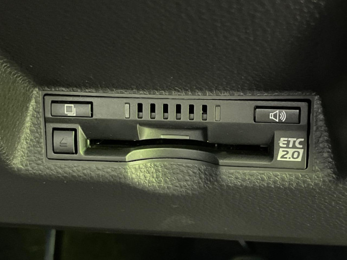 2021 Toyota Yaris Cross 6AA-MXPJ10 (UW-6a2ccac5b4976)[10]