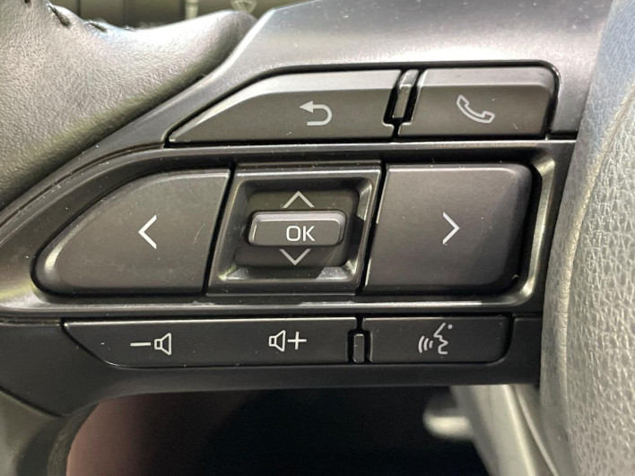 2021 Toyota Yaris Cross 6AA-MXPJ10 (UW-6a2ccac5b4976)[20]