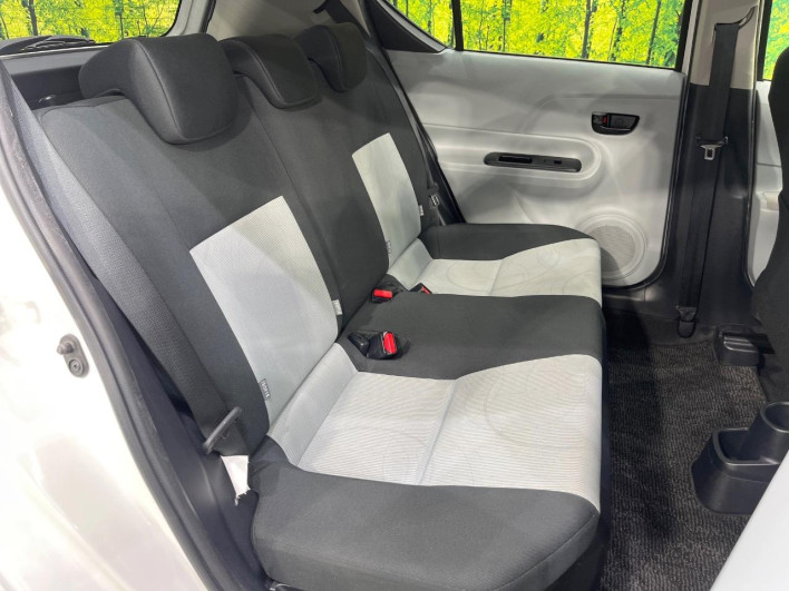 2012 Toyota Aqua DAA-NHP10 (UW-6a2ccae7862a6)[6]