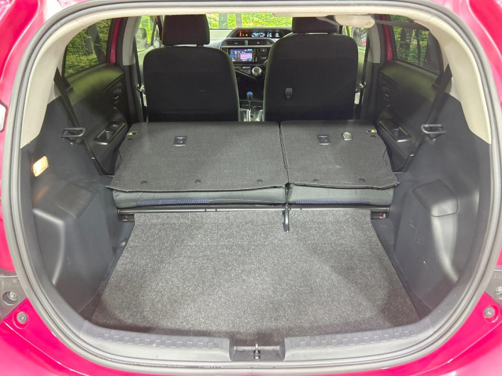 2016 Toyota Aqua DAA-NHP10 (UW-6a2ccae990fb0)[27]
