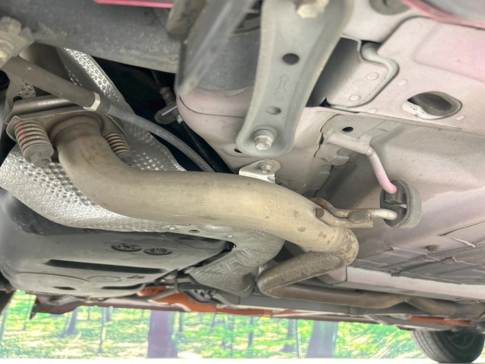 2016 Toyota Aqua DAA-NHP10 (UW-6a2ccae990fb0)[22]