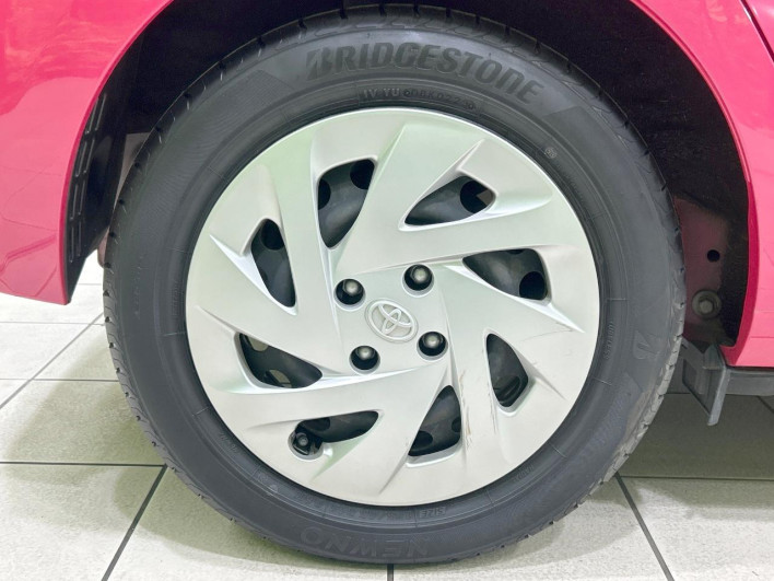 2016 Toyota Aqua DAA-NHP10 (UW-6a2ccae990fb0)[7]