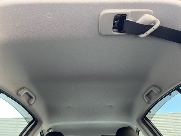 2014 Toyota Aqua DAA-NHP10 (UW-6a2ccaec3a2cf)[23]