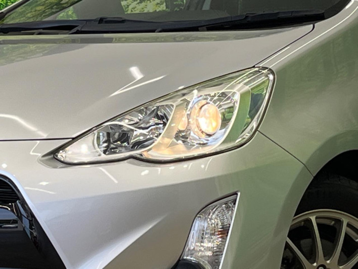 2015 Toyota Aqua DAA-NHP10 (UW-6a2ccaec698a3)[20]