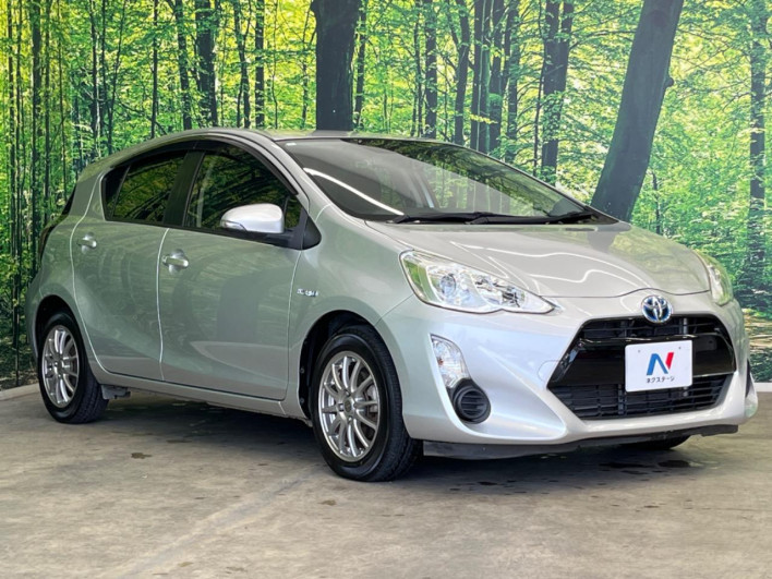 2015 Toyota Aqua DAA-NHP10 (UW-6a2ccaec698a3)[26]