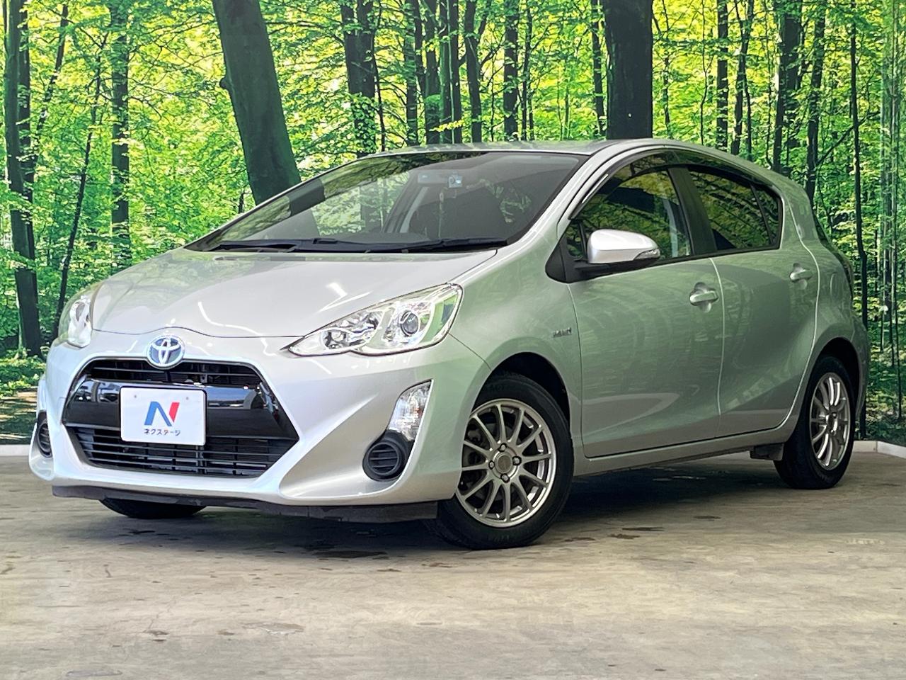 2015 Toyota Aqua DAA-NHP10