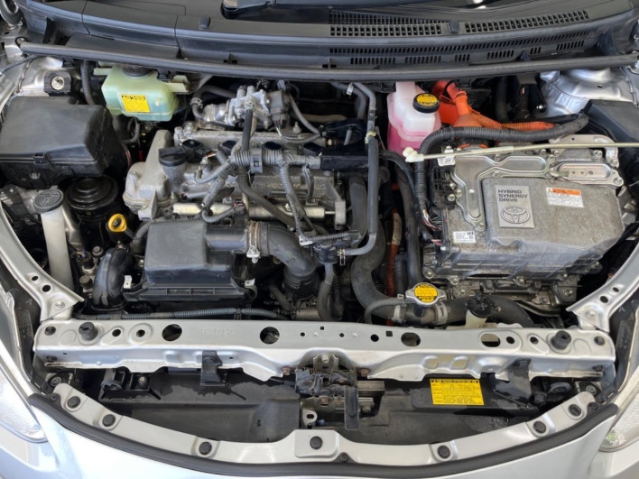 2015 Toyota Aqua DAA-NHP10 (UW-6a2ccaec698a3)[7]