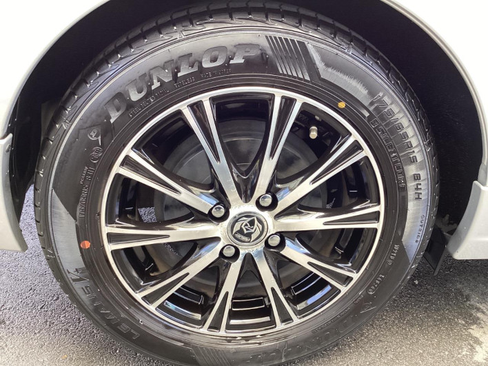 2016 Toyota Aqua DAA-NHP10 (UW-6a2ccaedaf37e)[20]