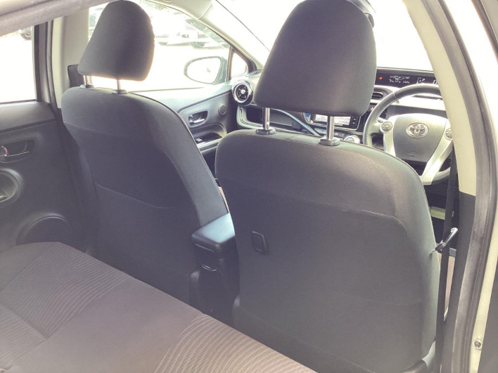 2016 Toyota Aqua DAA-NHP10 (UW-6a2ccaedaf37e)[6]