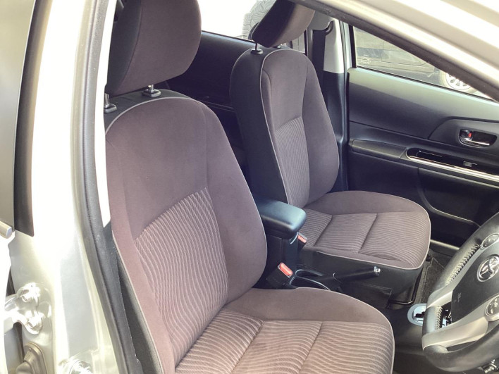 2016 Toyota Aqua DAA-NHP10 (UW-6a2ccaedaf37e)[8]