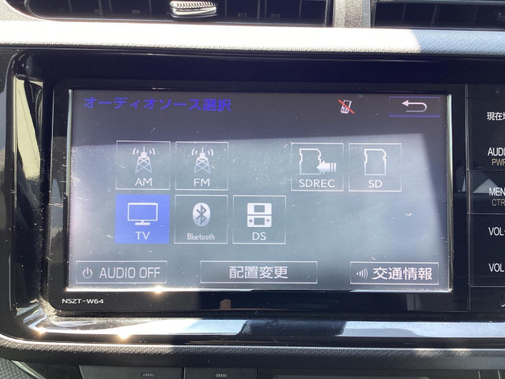2016 Toyota Aqua DAA-NHP10 (UW-6a2ccaedaf37e)[26]