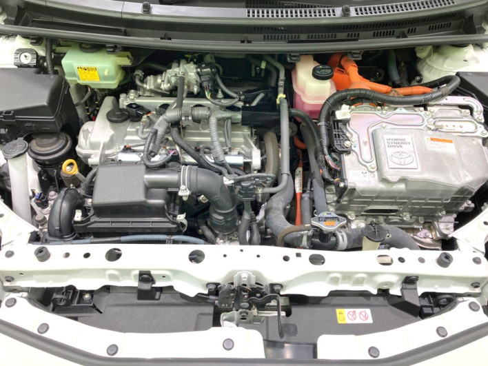 2017 Toyota Aqua DAA-NHP10 (UW-6a2ccaef3cda1)[4]