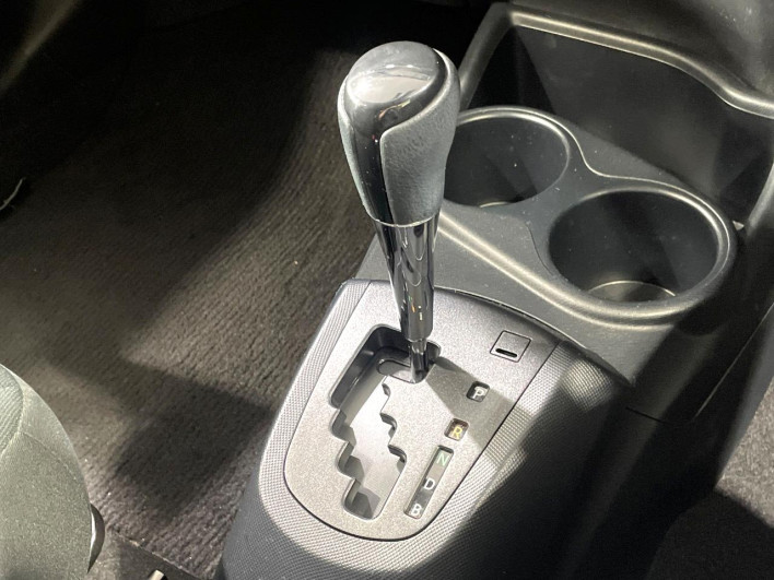 2019 Toyota Aqua DAA-NHP10 (UW-6a2ccaf0c2ec2)[22]