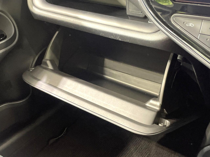 2019 Toyota Aqua DAA-NHP10 (UW-6a2ccaf0c2ec2)[15]