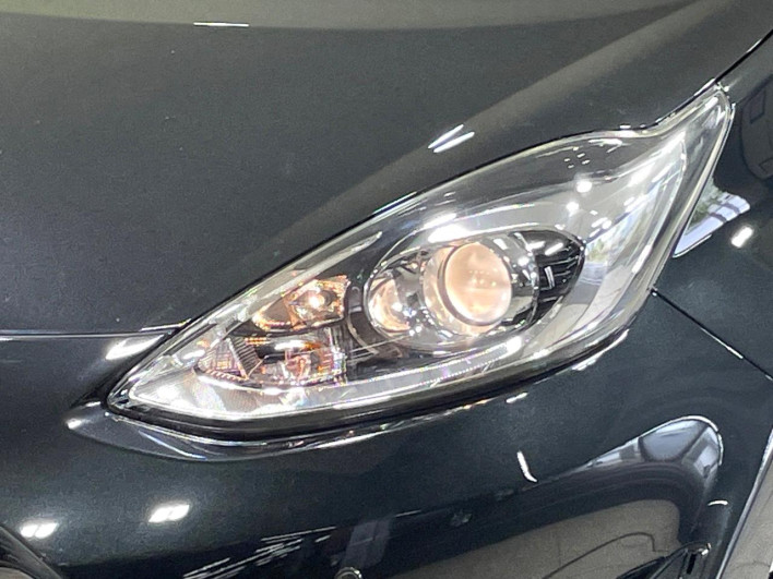 2019 Toyota Aqua DAA-NHP10 (UW-6a2ccaf0c2ec2)[9]