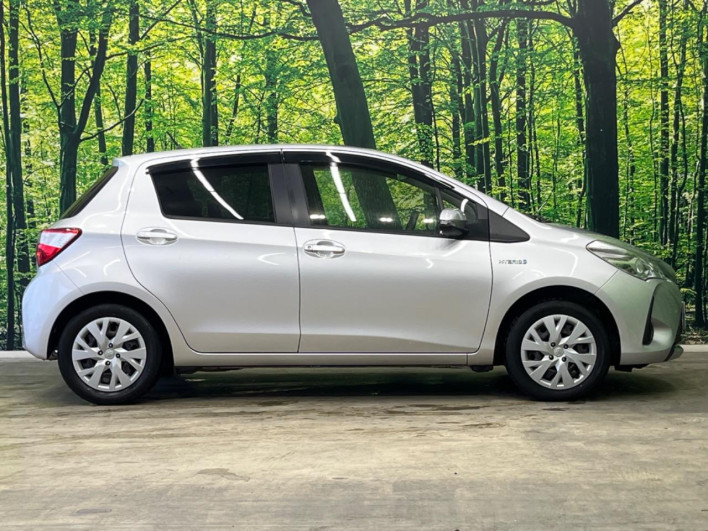 2018 Toyota Vitz DAA-NHP130 (UW-6a2ccaf262edd)[28]