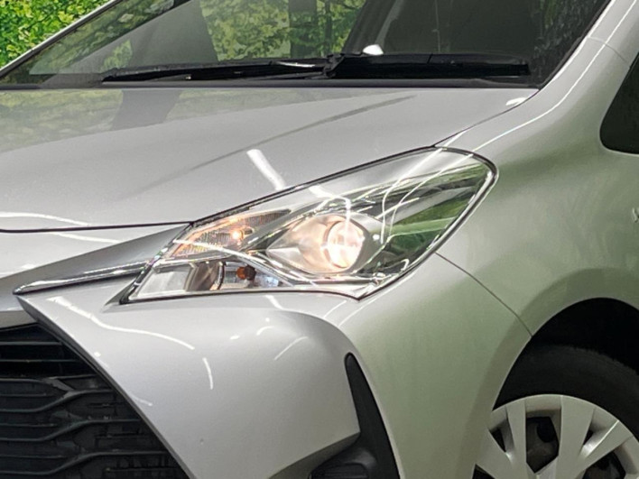 2018 Toyota Vitz DAA-NHP130 (UW-6a2ccaf262edd)[18]