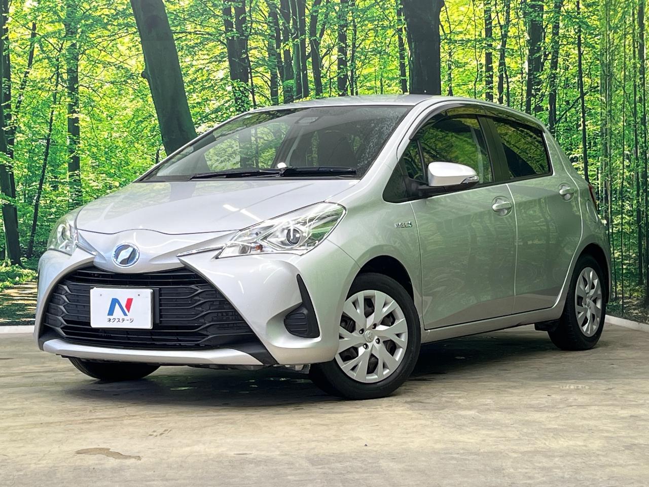 2018 Toyota Vitz DAA-NHP130