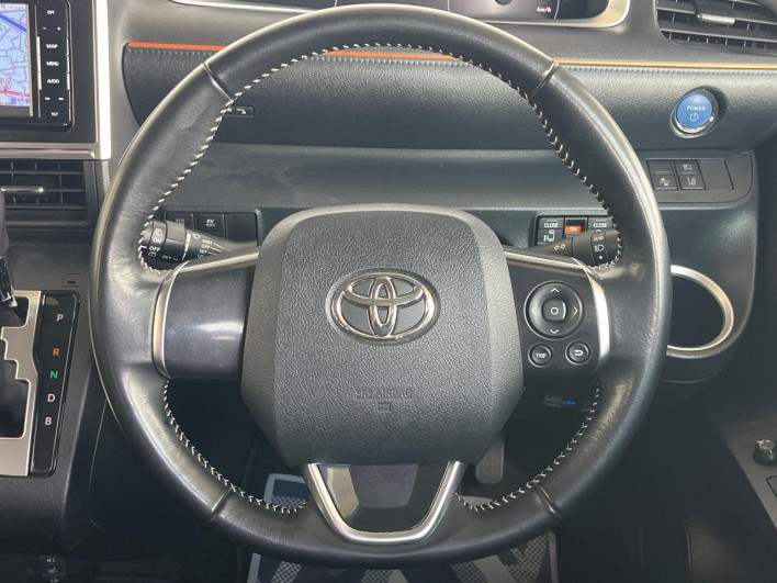 2017 Toyota Sienta DAA-NHP170G (UW-6a2ccaf3ea778)[20]