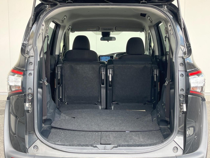 2017 Toyota Sienta DAA-NHP170G (UW-6a2ccaf3ea778)[7]