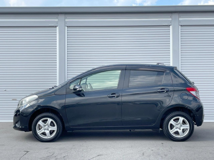2013 Toyota Vitz DBA-NSP135 (UW-6a2ccaf6e50f7)[28]