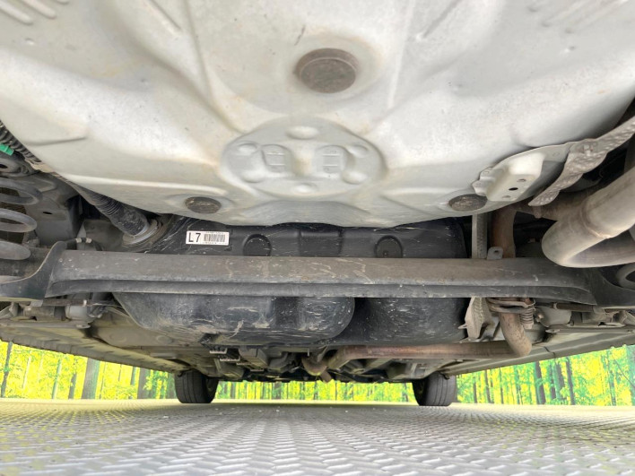 2015 Toyota Spade DBA-NSP141 (UW-6a2ccaf72c2cd)[28]