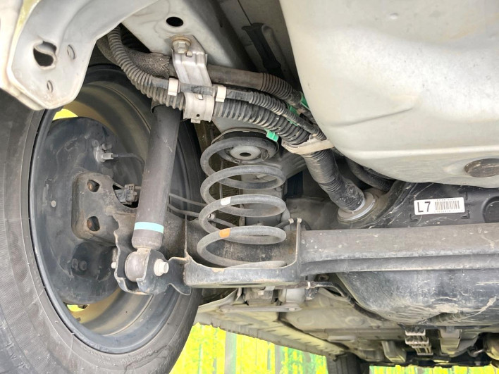 2015 Toyota Spade DBA-NSP141 (UW-6a2ccaf72c2cd)[27]