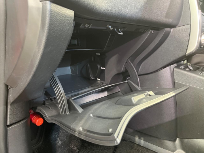 2012 Nissan X-Trail DBA-NT31 (UW-6a2ccafdb590f)[9]