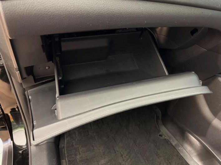 2017 Nissan X-Trail DBA-NT32 (UW-6a2ccb008271a)[25]