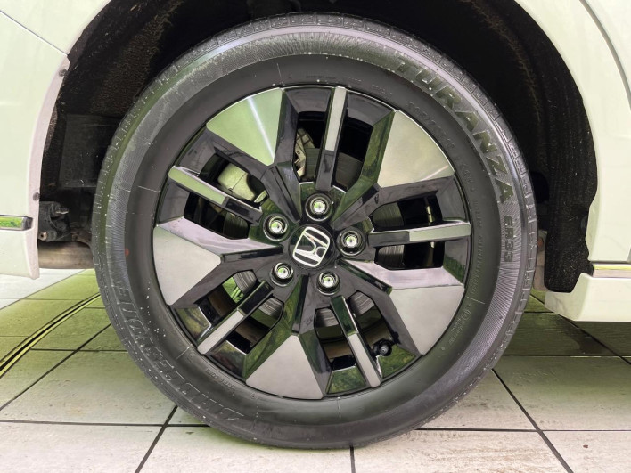 2023 Honda Step Wagon 6AA-RP8 (UW-6a2ccb0880adb)[15]