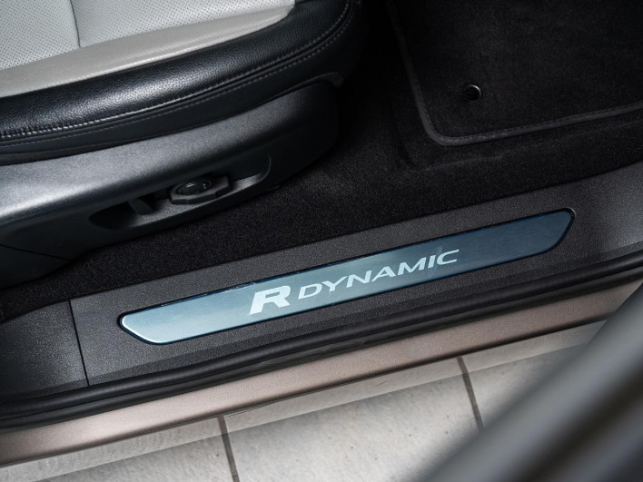 2023 Land Rover Range Rover Evoque 3CA-LZ2NB (UW-6a2ccb2099714)[24]