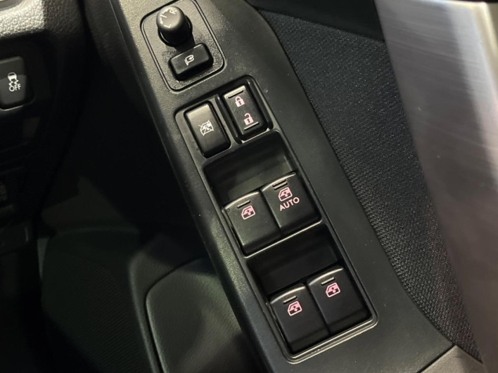2013 Subaru Forester DBA-SJ5 (UW-6a2ccb21e4cd8)[24]