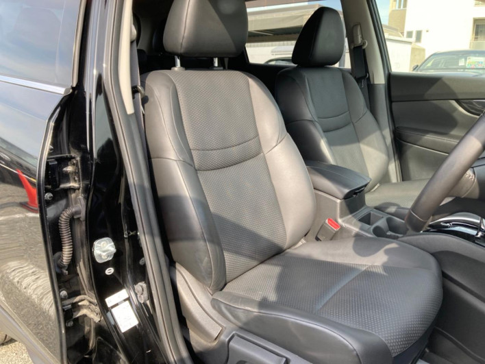 2017 Nissan X-Trail DBA-T32 (UW-6a2ccb2b91f4f)[11]