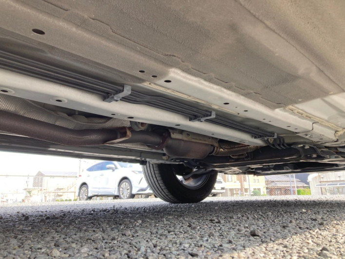 2017 Nissan X-Trail DBA-T32 (UW-6a2ccb2b91f4f)[14]