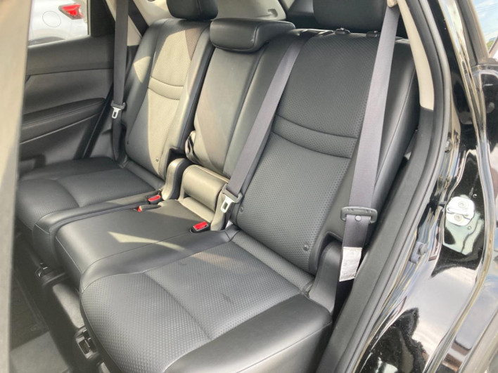 2017 Nissan X-Trail DBA-T32 (UW-6a2ccb2b91f4f)[8]