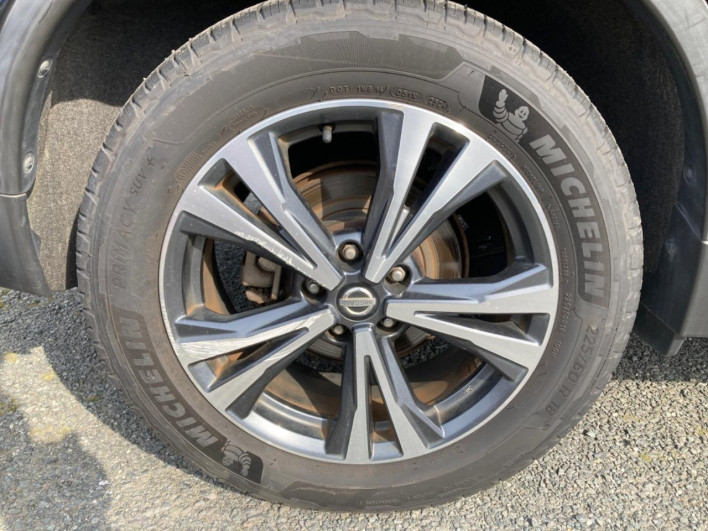 2017 Nissan X-Trail DBA-T32 (UW-6a2ccb2b91f4f)[15]